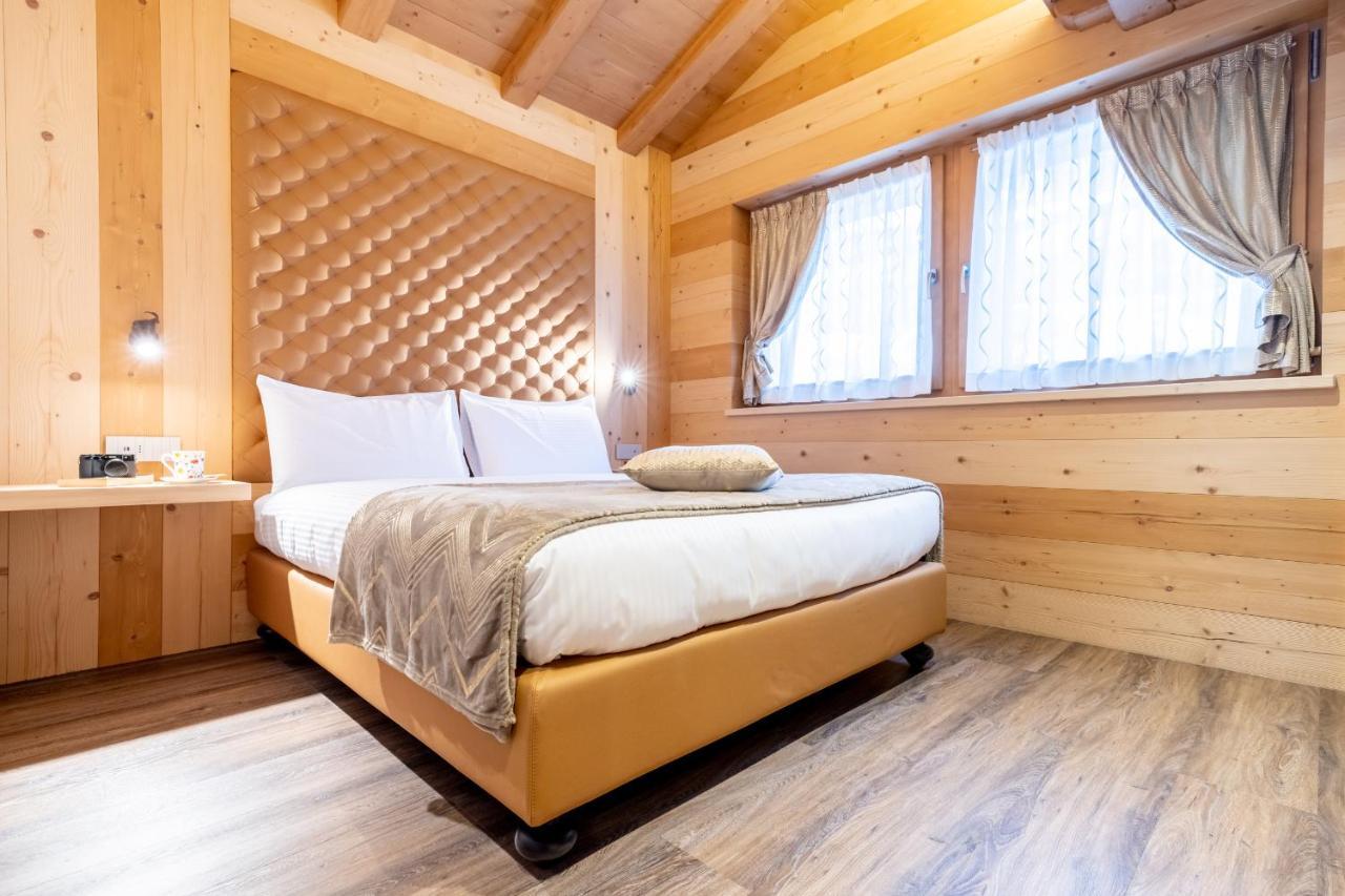 Chalet Imbosc'ché - B&B in beautiful surroundings Livigno Extérieur photo