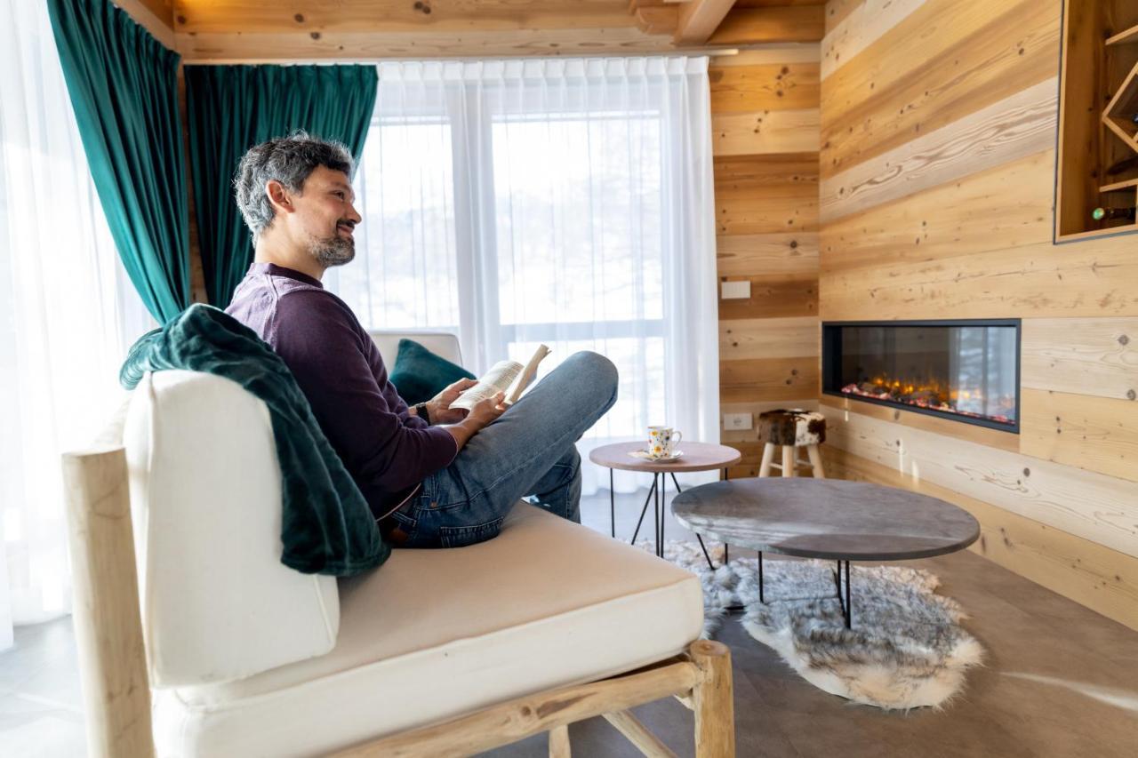 Chalet Imbosc'ché - B&B in beautiful surroundings Livigno Extérieur photo