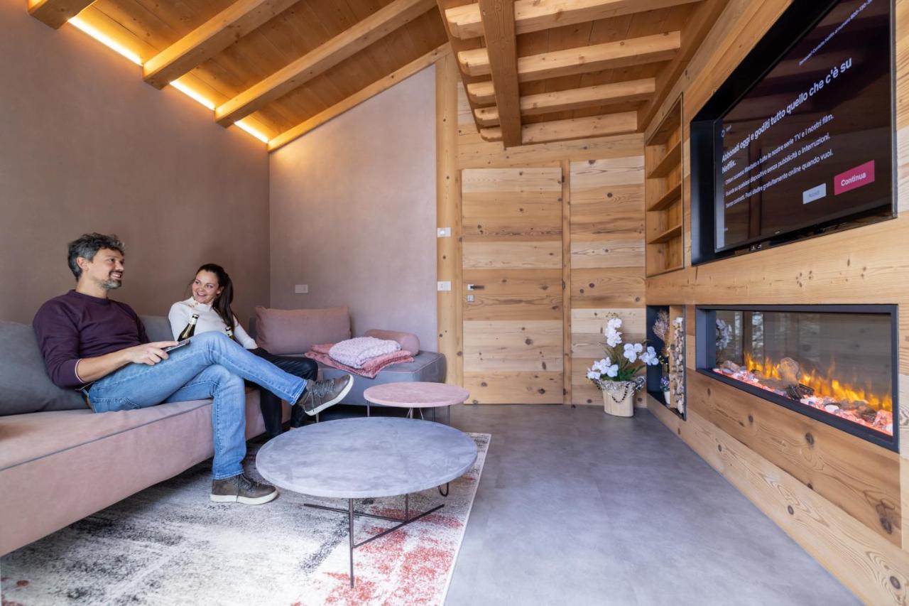 Chalet Imbosc'ché - B&B in beautiful surroundings Livigno Extérieur photo