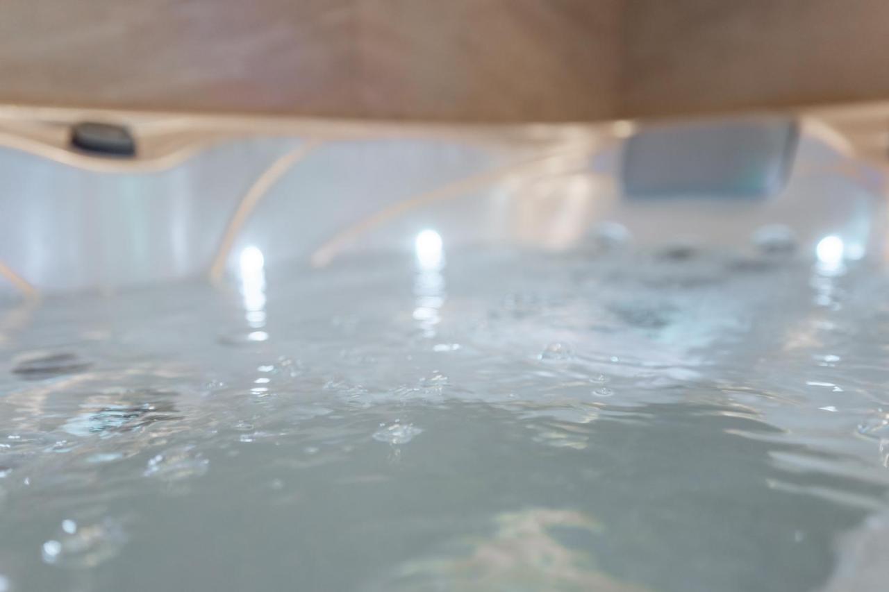 Chalet Imbosc'ché - B&B in beautiful surroundings Livigno Extérieur photo