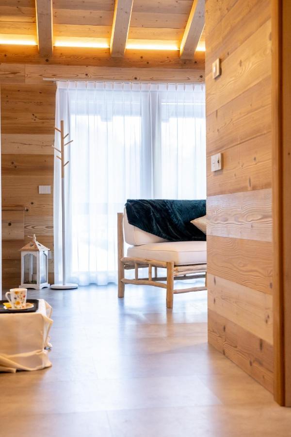 Chalet Imbosc'ché - B&B in beautiful surroundings Livigno Extérieur photo
